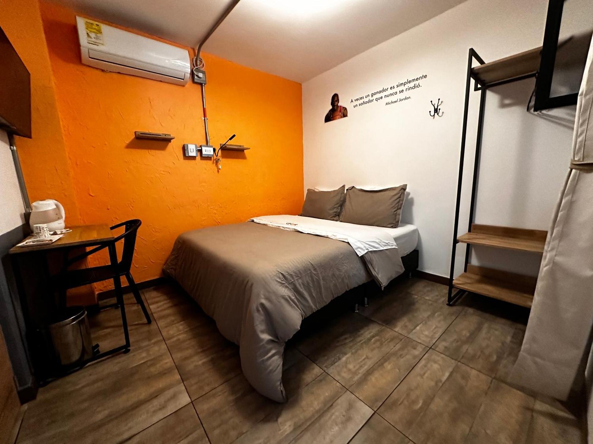 Colinkhouse Hotel Medellin Exterior photo
